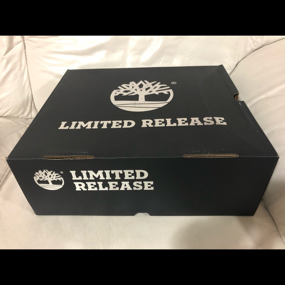 Timberland 6 Inch Premium Dark Green Boots Limited - Picture 7 of 7